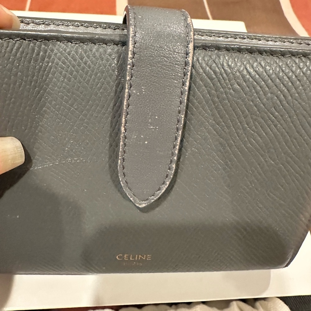 Celine Black Textured Pebble Leather Wallet with Gold Logo - Picture 3 of 10